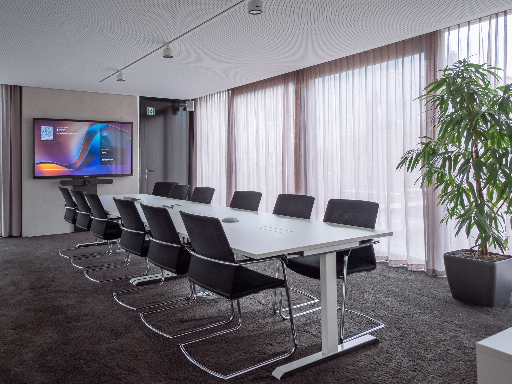 Meetingraum Leinfelden – Raum für bis zu 12 Personen